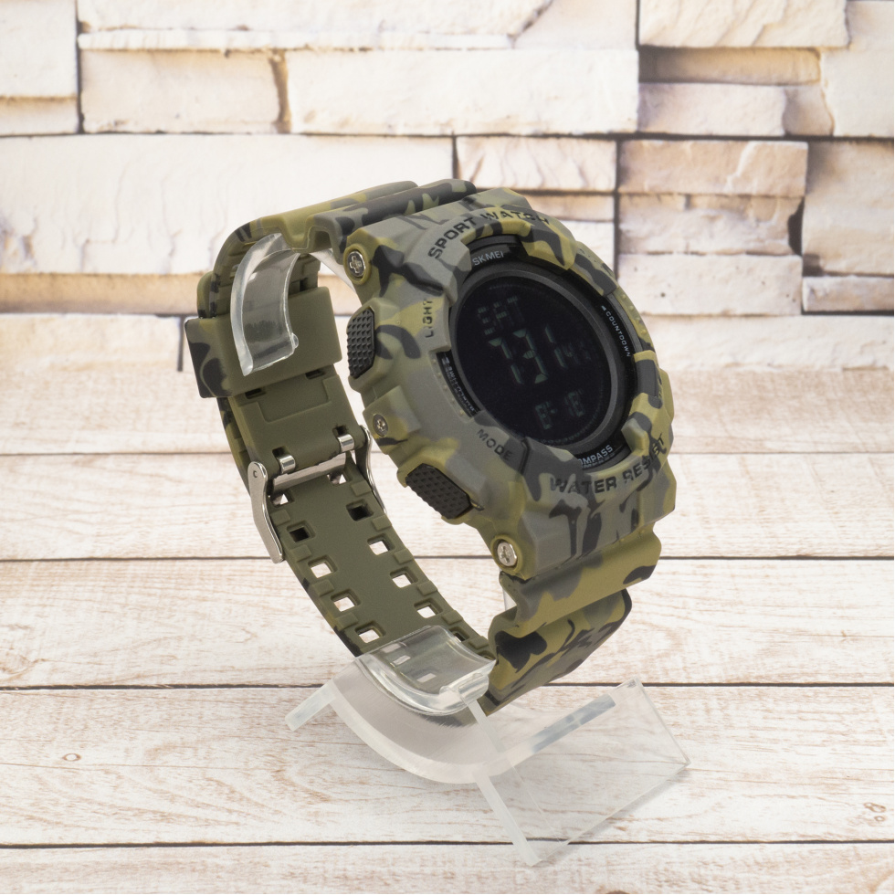 Живые фото часов Skmei 2077 Camo Green + Compass 2